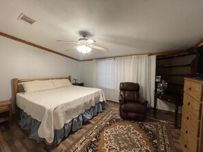 3 habitaciones, escritorio y wifi gratis 