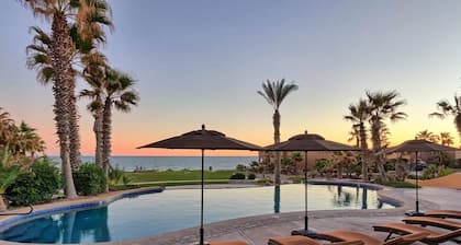 Unparalleled Luxury--Beach Front House On The Water • Private Jacuzzi • Grill