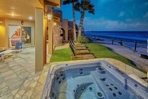 Terrace/patio - Unparalleled Luxury Beachfront House on the Water (Puerto Peñasco)
