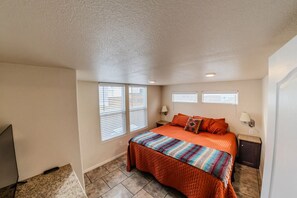 1 chambre, bureau, lit parapluie, Wi-Fi gratuit