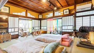 Premium Suite, Garden View | 1 bilik tidur, gebar bulu kapas, peti besi dalam bilik