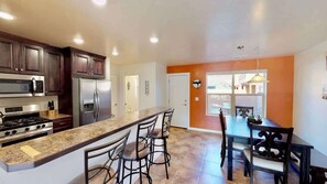 Coffee/tea maker, fridge, microwave, stovetop