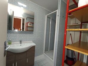 Bathroom - Studio ski-in/ski-out 22m², pets allowed, with parking (Montgenèvre)