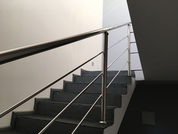 Staircase - Jules Verne Hostel Tashkent (Tashkent)