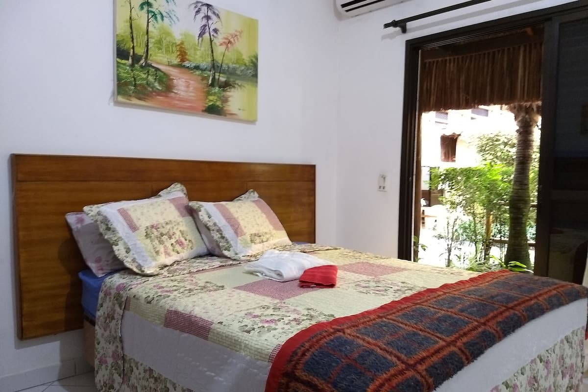 Premium Room, 1 Bedroom, Balcony, Garden View | 1 bedroom, minibar, desk, blackout drapes