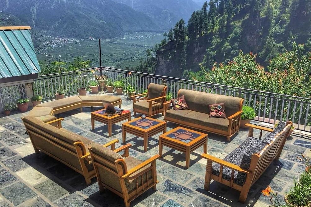 Devdhar Hilltop Cottages