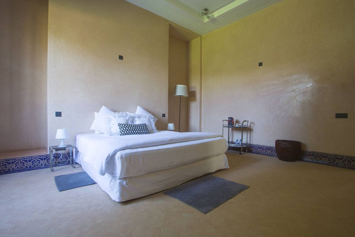 In-room safe, blackout curtains, soundproofing, iron/ironing board