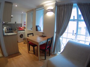 View from room - Tower Hill Studio Appartment (London)