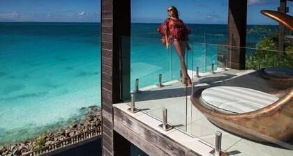 Barracuda Negra – Oceanfront Luxury Villa at Tamarind Hills, Antigua