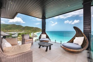 Terrace/patio - Barracuda Negra – Oceanfront Luxury Villa at Tamarind Hills, Antigua (Ffryes Beach)