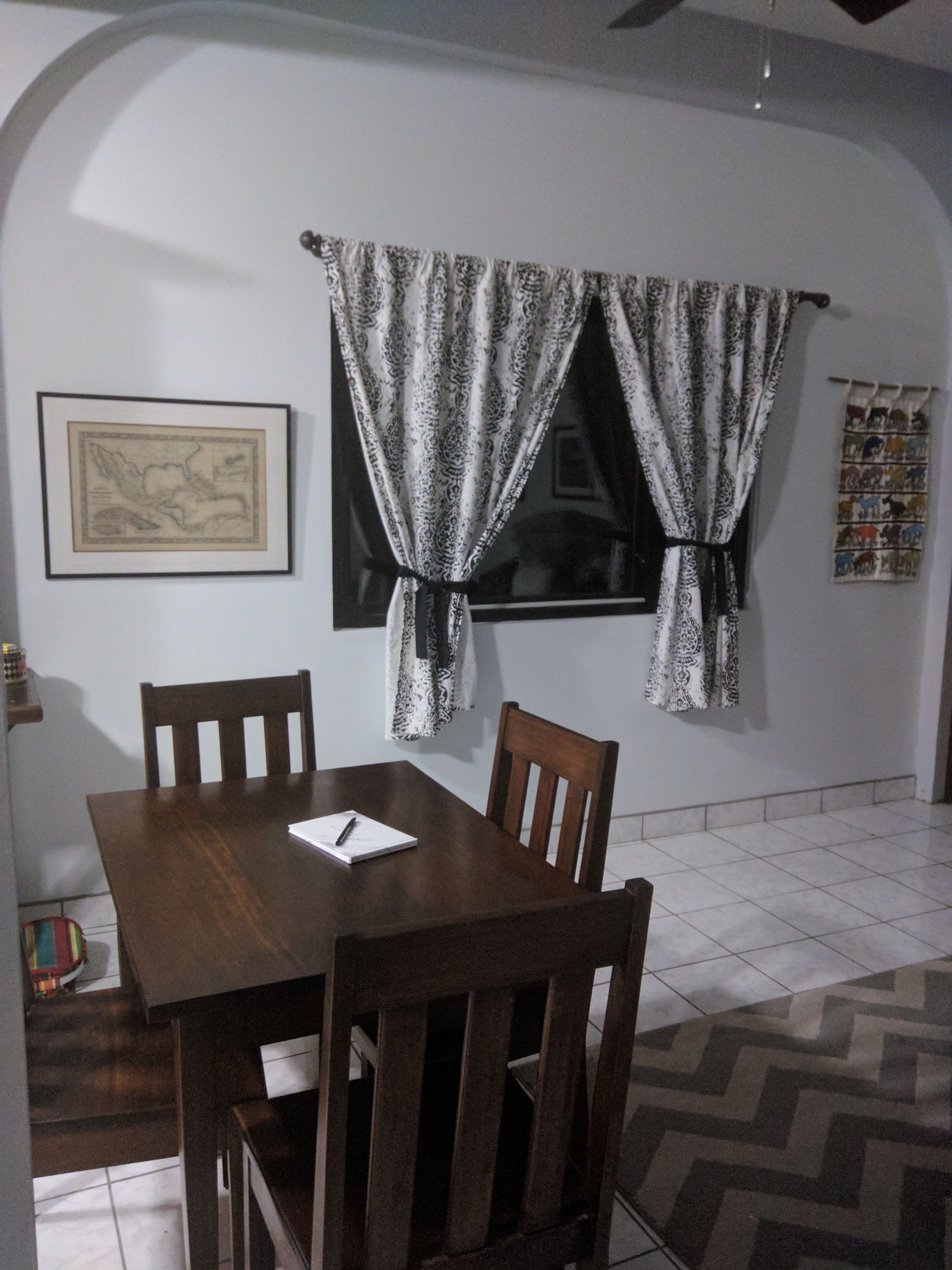 traditional studio, 1 king bed with sofa bed, non smoking, kitchen | in-room dining