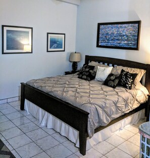 In-room safe, individually furnished, iron/ironing board, free WiFi - Tri Casa De Suenos Bed & Breakfast (San Pedro)