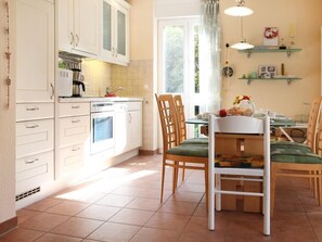 Fridge, dishwasher, coffee/tea maker, electric kettle