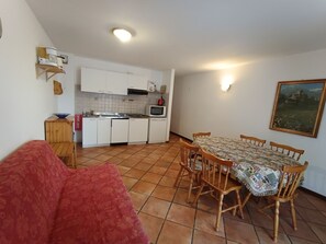 Interior - Apartment centrally located near slopes, pets allowed, parking included (Montgenèvre)