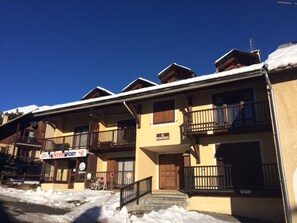 Exterior - Apartment centrally located near slopes, pets allowed, parking included (Montgenèvre)
