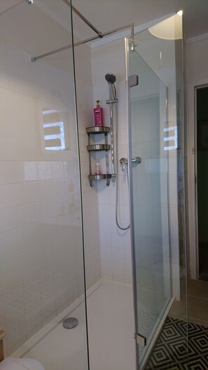 Shared bathroom - Scotland Shooting Club (Kirriemuir)