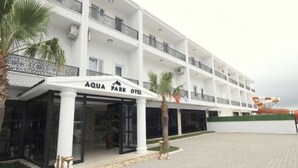 Property entrance - Karasu Aqua Park Otel (Karasu)