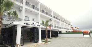 Property entrance - Karasu Aqua Park Otel (Karasu)