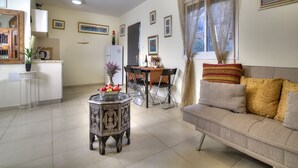 Apartment, Berbilang Katil, Non Smoking | Ruang tamu