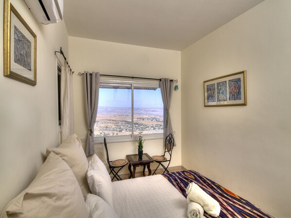 Apartment, Multiple Beds, Non Smoking