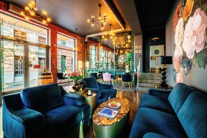 Lobby sitting area - Amber Suite Szczecin Adults Only (Szczecin)