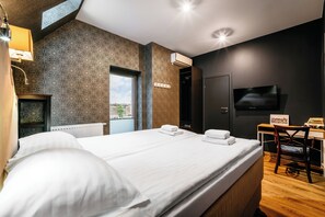 Egyptian cotton sheets, premium bedding, Tempur-Pedic beds - Amber Suite Szczecin Adults Only (Szczecin)