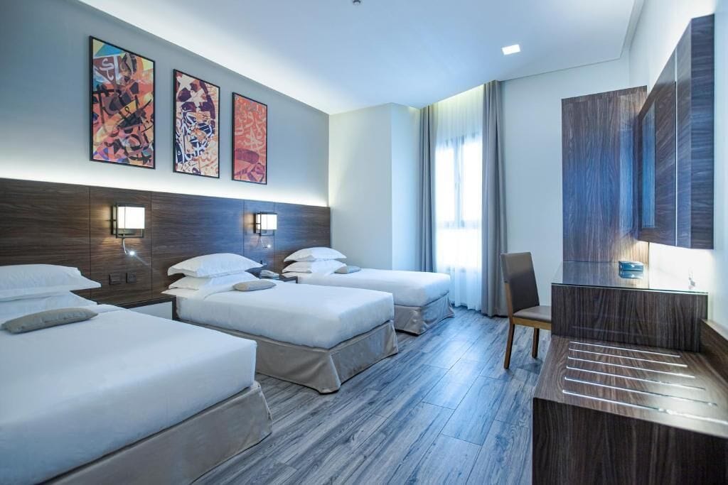 1 bedroom, in-room safe, desk, blackout curtains