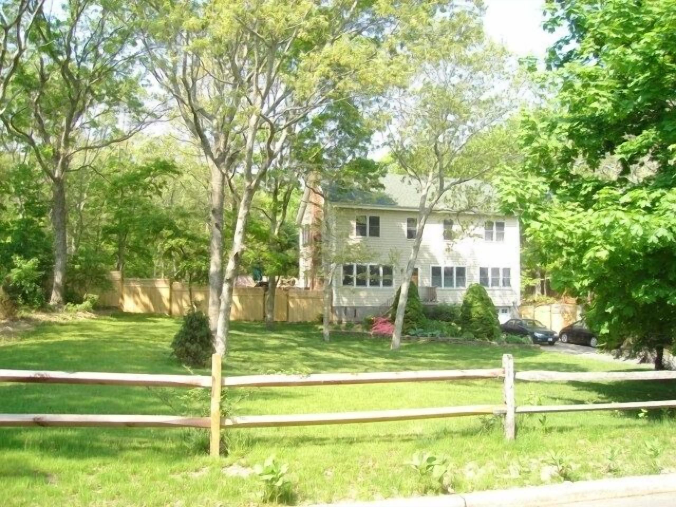  Charming, Quiet, Peaceful, Warm and Traditional 