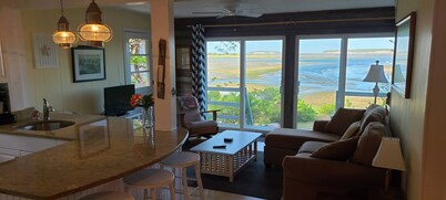 Waterfront Cottage - fantásticas vistas despejadas !!