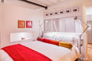 3 habitaciones, caja de seguridad en la habitación y escritorio