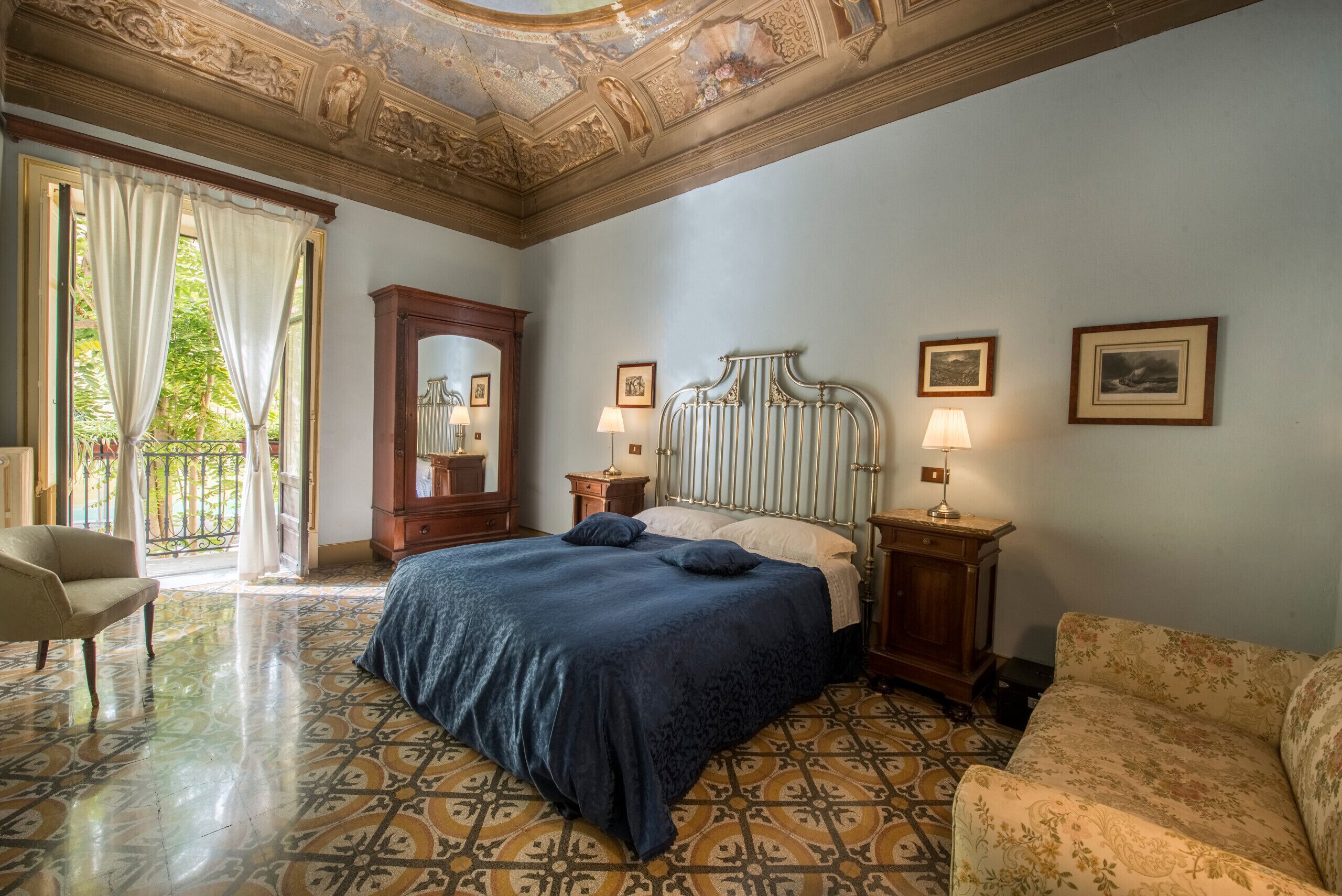 3 slaapkamers, een strijkplank/strijkijzer, gratis wifi, beddengoed