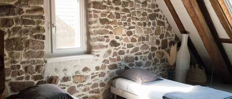 3 Schlafzimmer, Schreibtisch, Reisekinderbett, kostenloses WLAN