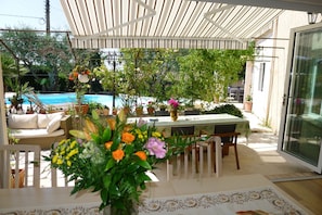 Outdoor dining - LA VENCIANNE II VI4139 by RIVIERA HOLIDAY HOMES (Vence)
