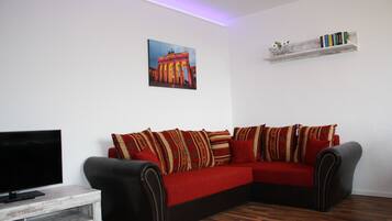 Fernseher, DVD-Player, Stereoanlage