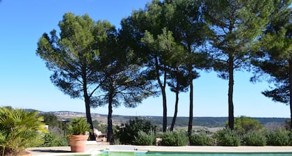 Appartement indépendant dans villa languedocienne avec vue panoramique