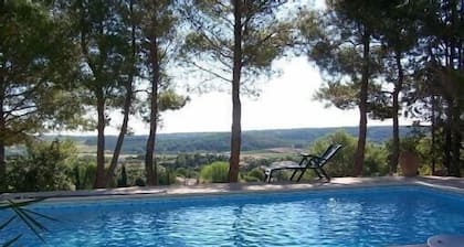 Independent apartment in Languedoc villa with panoramic views