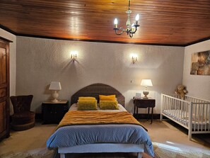 3 Schlafzimmer, Bügeleisen/Bügelbrett, kostenloses WLAN, Bettwäsche