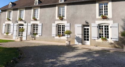 Character house 18 ° century "Les Cédres"