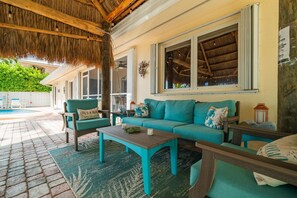 Terrace/patio - P13 - Loggerhead House 3 Bedroom Home with Private Pool (Key Colony Beach)