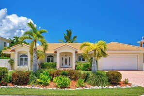 Exterior - P13 - 3 Bedroom Home with Private Pool (Key Colony Beach)