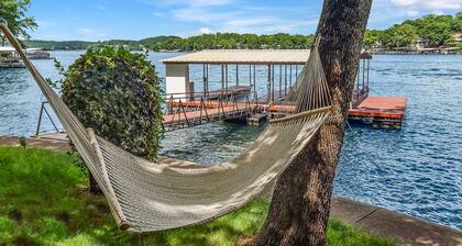 Günstig gelegenes Haus am Seeufer - herrliche Aussicht - privates Dock