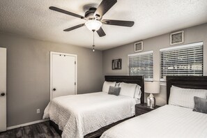 3 chambres, fer et planche à repasser, lit parapluie, Wi-Fi gratuit