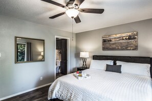 3 bedrooms, iron/ironing board, travel cot, free WiFi