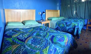 Deluxe House, 3 Bedrooms, Non Smoking | 3 bedrooms, in-room safe, free WiFi, bed sheets - Palatalik (Santa Cruz La Laguna)