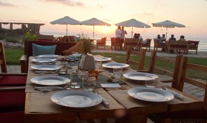 Restaurant - Damour Country Club (Damour)