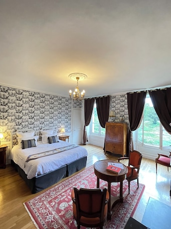 1 habitación, decoración personalizada y muebles diferentes
