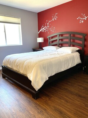 3 bedrooms, iron/ironing board, free WiFi, bed sheets