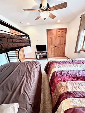 3 bedrooms, iron/ironing board, travel crib, WiFi