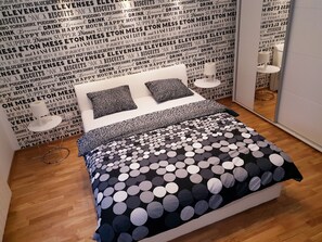 1 chambre, fer et planche à repasser, Wi-Fi gratuit, draps fournis