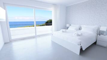 5 chambres, bureau, fer et planche Ă repasser, lit parapluie